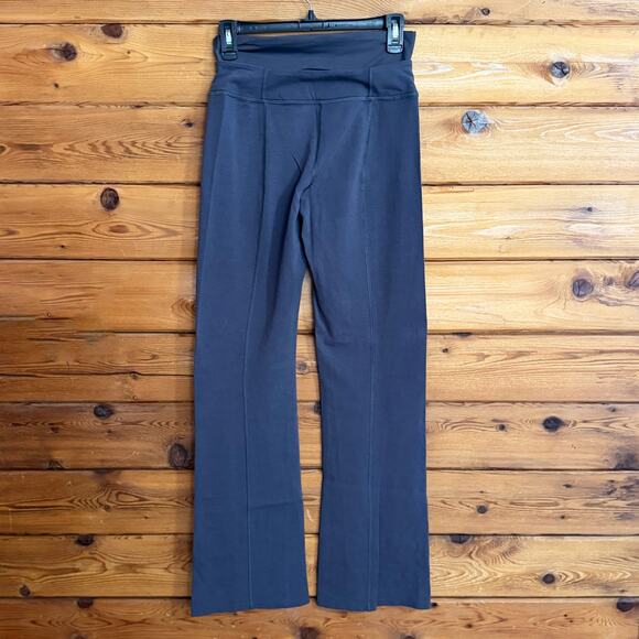 Spanx Flare Gray Yoga Pants Size Medium - Picture 2 of 7